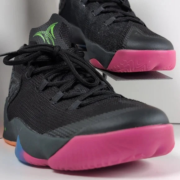 Jordan Carmelo Anthony M12 Dungeon US Mens Size 8.5 - Picture 3 of 16